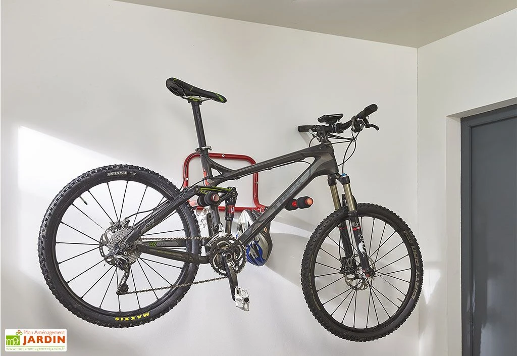 Mottez Support Mural Rabattable Pour 2 Vélos 3 Mottez Support Mural Rabattable Pour 2 Vélos – Image 3